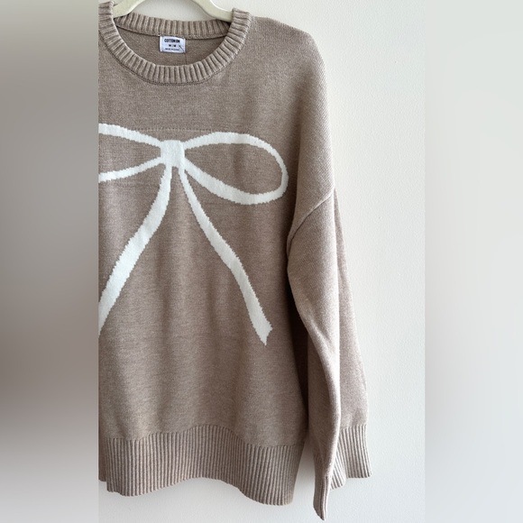 Cotton On Lux Crew Pullover, Bow Intarsia, Size Medium, NWT - Picture 7 of 16